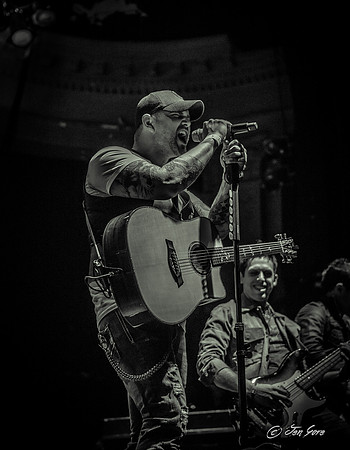 20150212 Christian Kaser Band/Chase Bryant