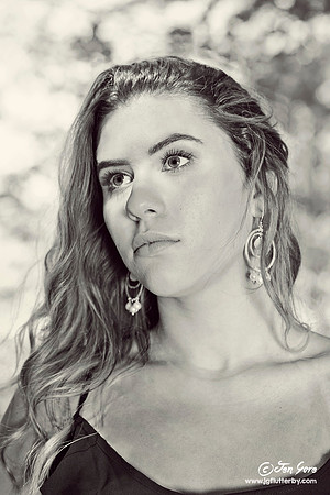 JEN_4774bw2