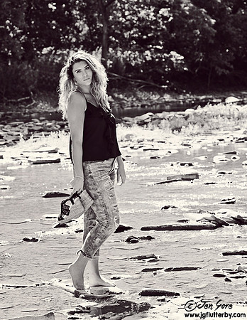 JEN_4844bw2