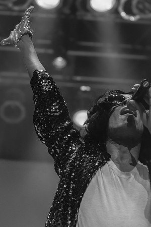 WhosBadHOB20150404-114