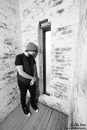 JEN_3917BW