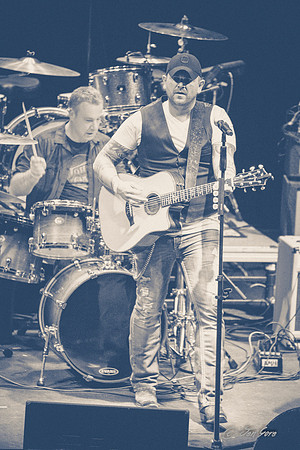 20150212 Christian Kaser Band/Chase Bryant