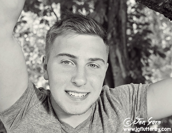 JEN_5849BW