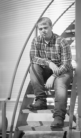 _BW-33