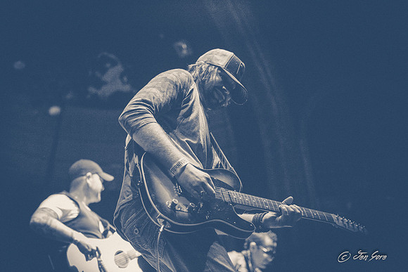 20150212 Christian Kaser Band/Chase Bryant