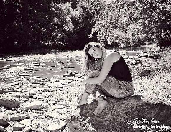 JEN_4831bw