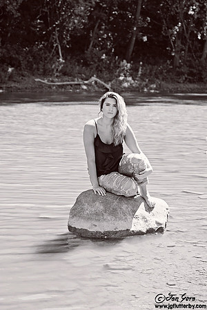 JEN_4793bw