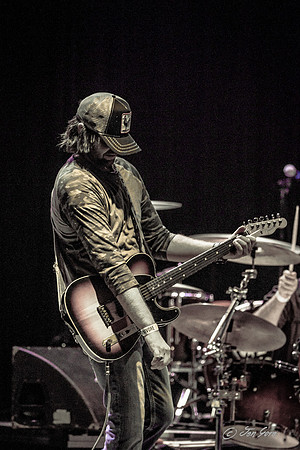 20150212 Christian Kaser Band/Chase Bryant