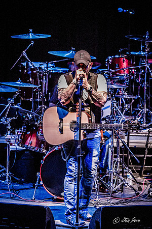 20150212 Christian Kaser Band/Chase Bryant