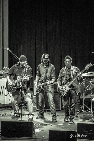 20150212 Christian Kaser Band/Chase Bryant