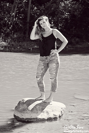 JEN_4811bw