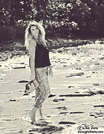 JEN_4844bw1